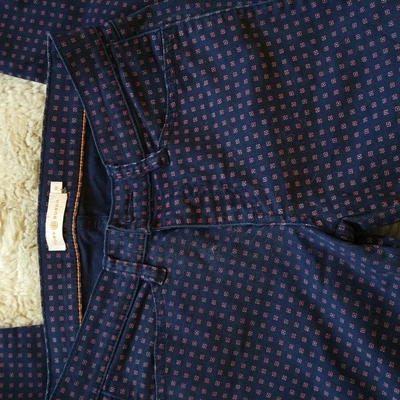 VGUC. Tory Burch pants size 26. 26"L. Navy and red print. - Picture 3 of 10